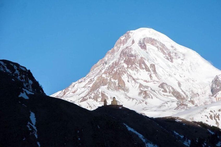 Full Day Tour in Kazbegi Ananuri Gudauri Gergeti