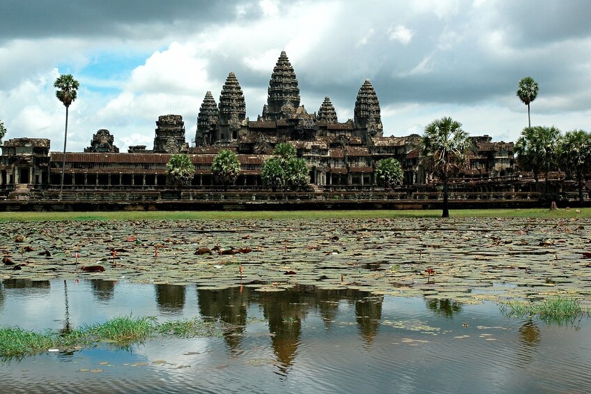 Sunrise Angkor Temple Photo Excursion