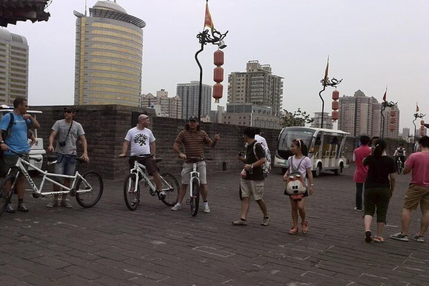 cycling on the city wall