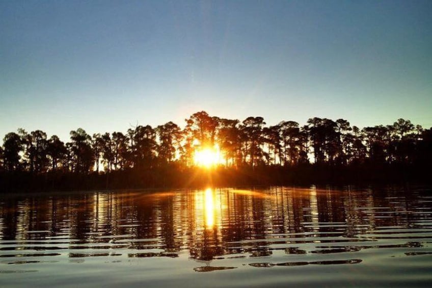 A gorgeous sunrise on Lake Bryan