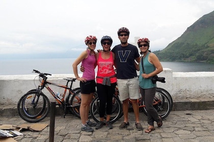 Biking tour through the towns of Santa Catarina and San Antonio