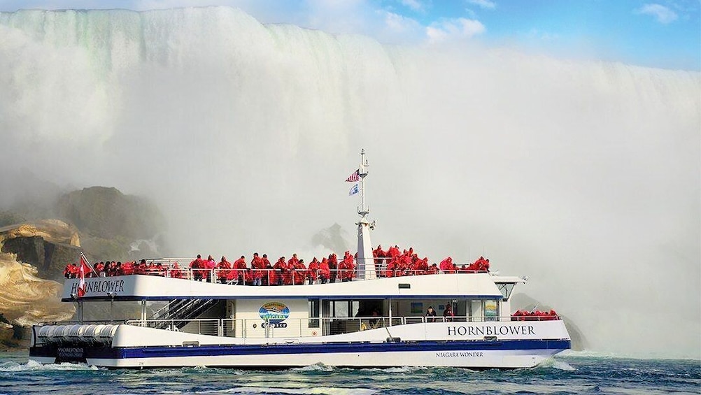 Niagara Falls Day Trip with Optional Cruise & Lunch