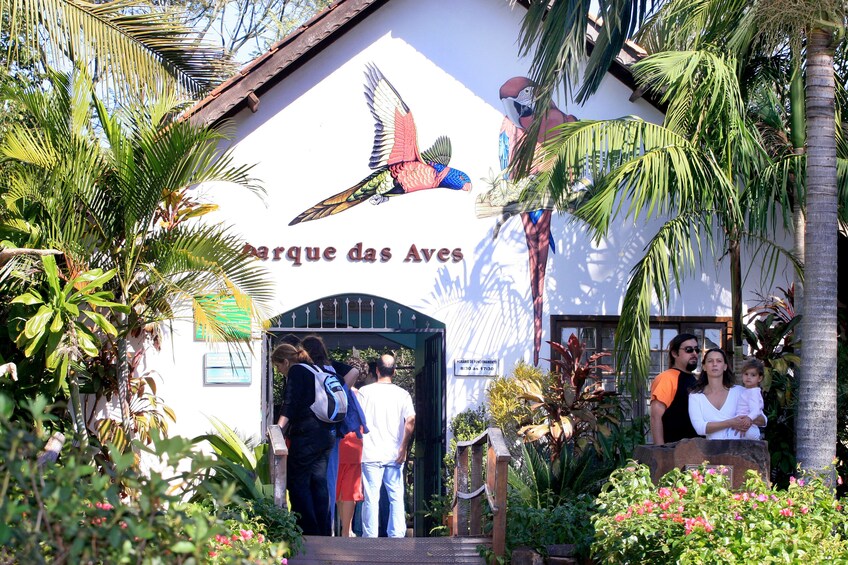 Cargar ítem 3 de 9. Bird Park