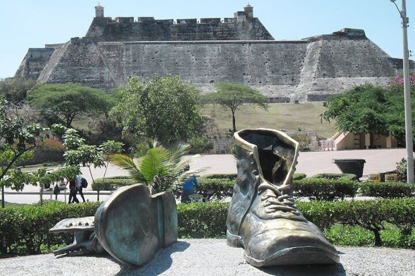 city tours in chiva cultural cartagena