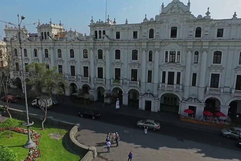 Private city tour Lima + Catacombs Museum (04 hours)