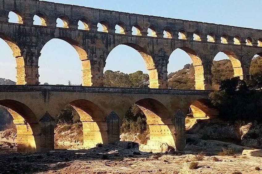 Avignon, St Rémy, Les Baux de Provence & Pont du Gard