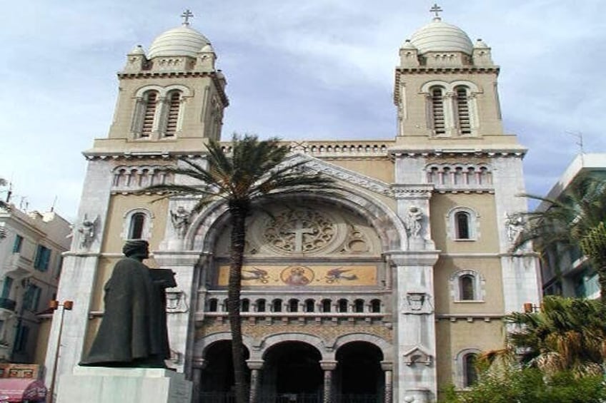 Half-day visit to Tunis
