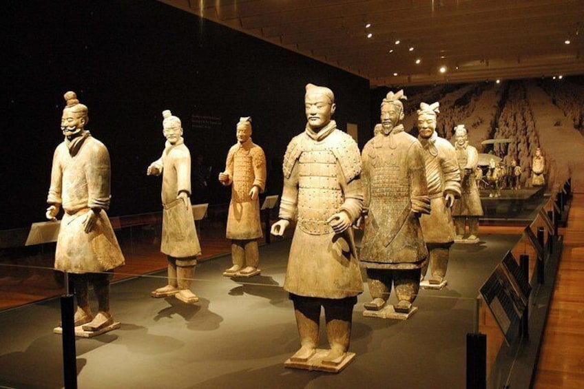 Small Group Tour: Terracotta Warriors and Qin Shi Huang Mausoleum From Xi'an