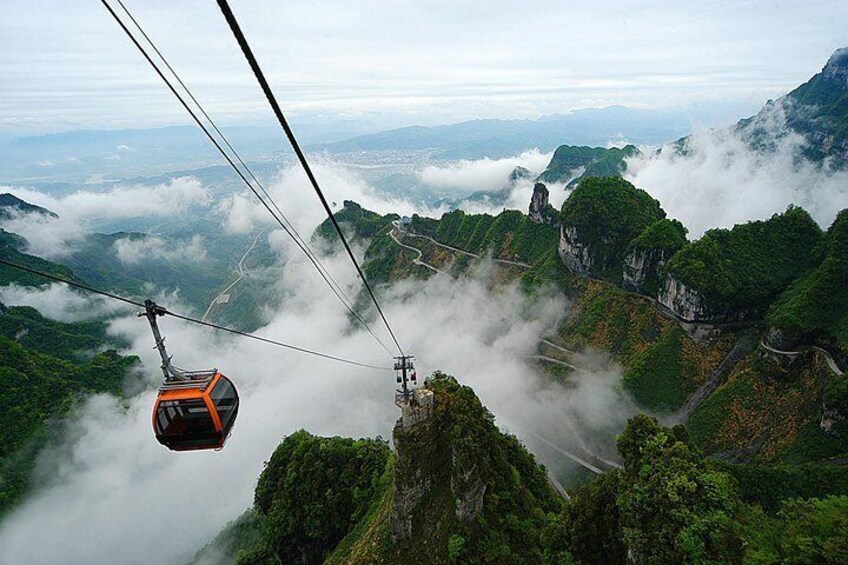 World's Longest Cable Way In Tianmen Mountain 