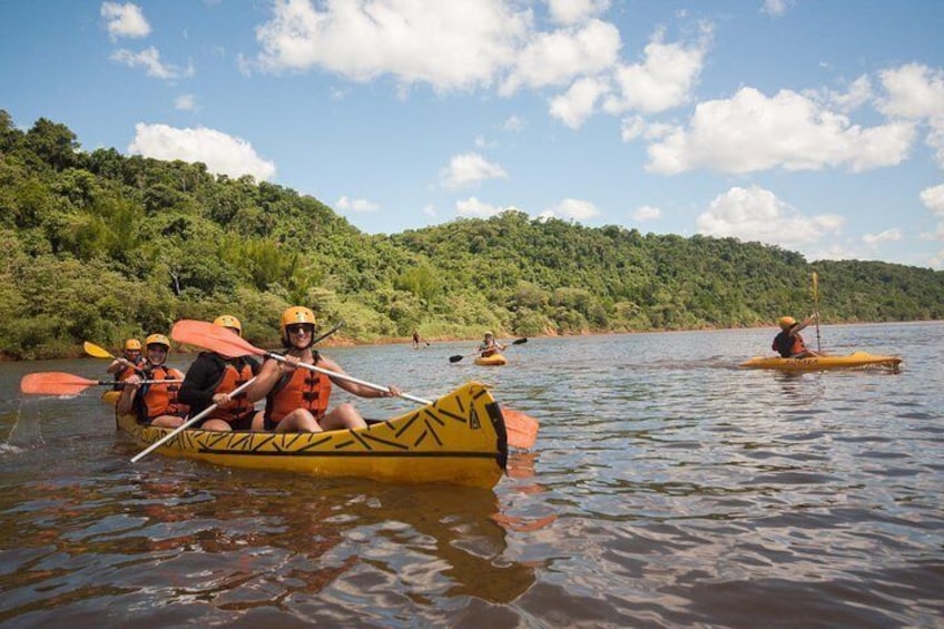 Guided Expedition with Canoeing and Waterfalls in Iguaçu