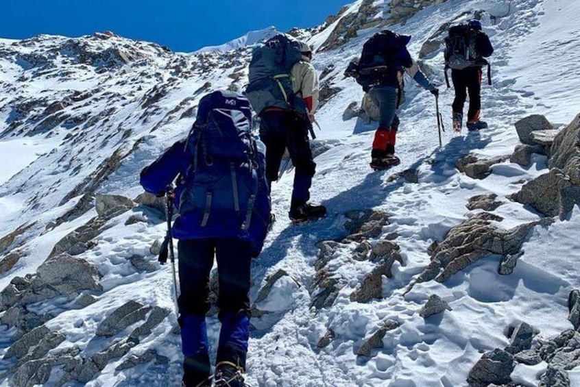 Mountaineering - Huayna Potosí 6088