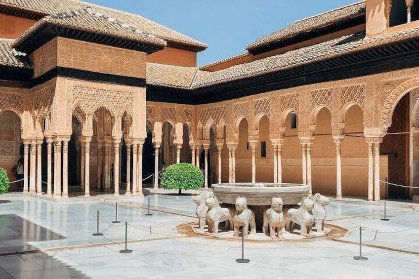 Extended Tour: Granada, Nasrid Palaces and Alhambra Private Tour