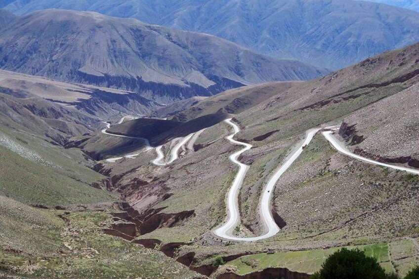 Cuesta del Lipan - National Route NÂș 52 - 4170 masl (Jujuy) - Excursion to Salinas Granes by S. Antonio