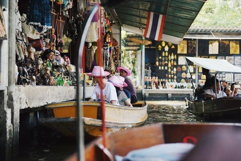 Bangkok Damnoen Saduak Floating Market & Ayutthaya by Road (Minimum 2 pax)
