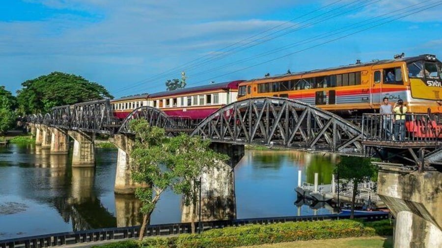 River Kwai Tour From Bangkok with Jeath Museum and Death Railway