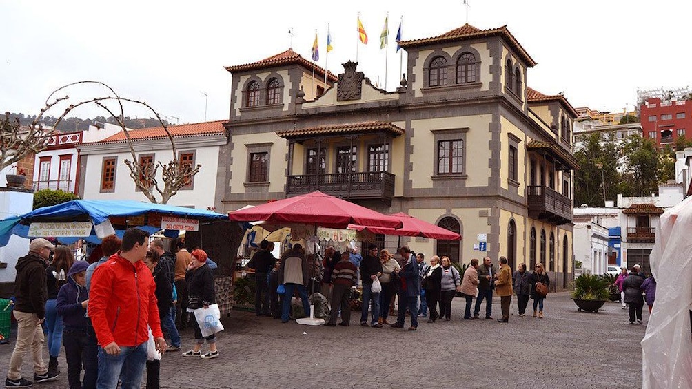 Open-air market in Gran Canaria