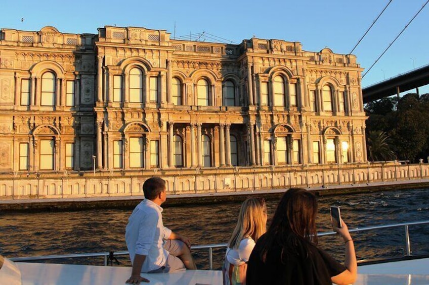 Bosphorus Sunset Cruise with Live Guide on Luxurious Yacht