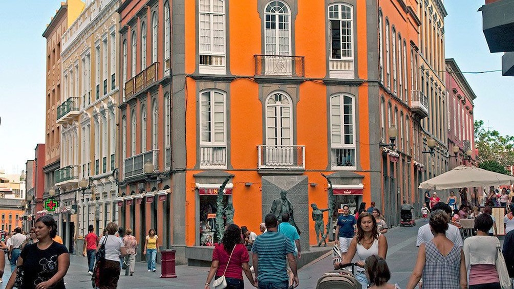 Colorful buildings in Las Palmas de Gran Canaria