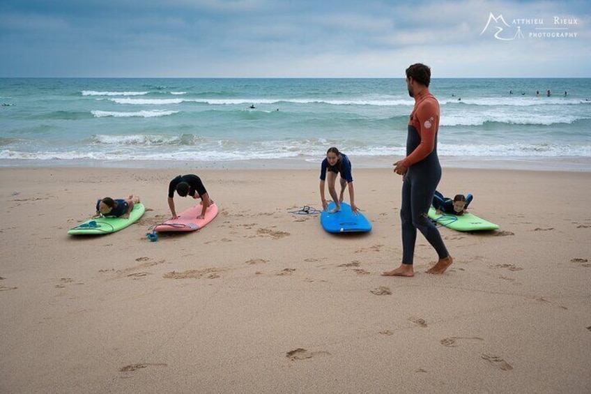 Surf lessons beginners in the Basque Country