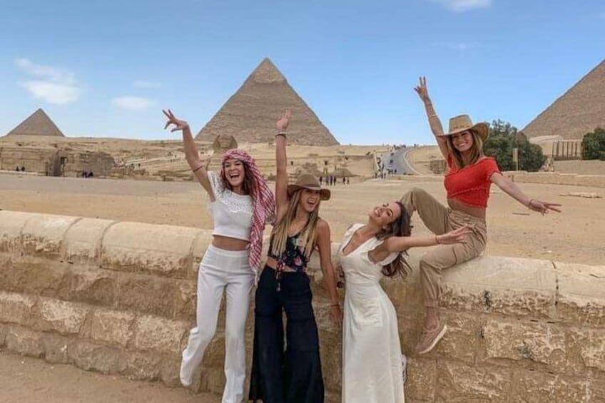 Cairo By Big Bus full day From Hurghada (Pyramids-sphinx-Egyptian Museum-Lunch)