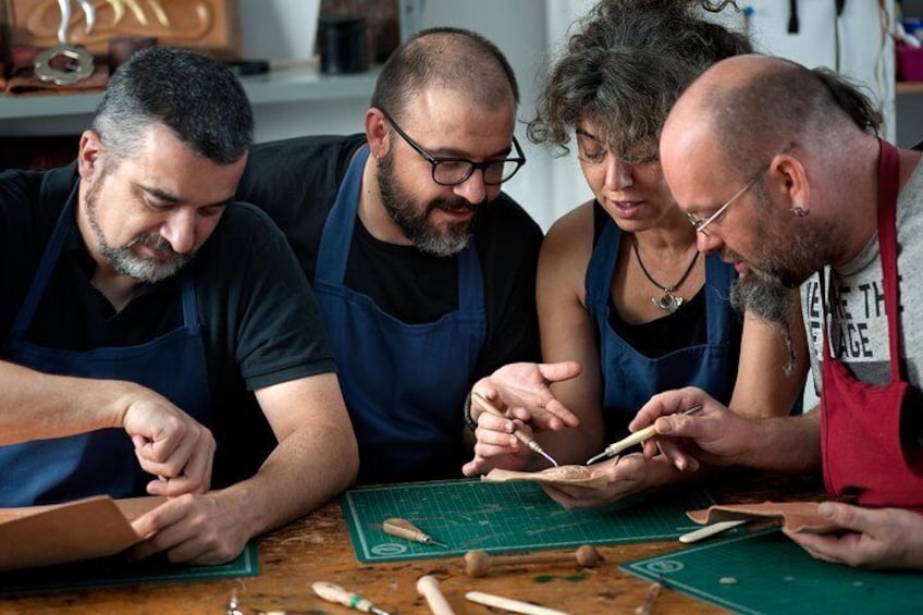 Leathercraft workshop in the Rastro of Madrid. 