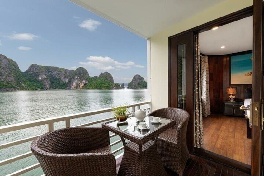 Luxury Overnight Cruise to Ha Long Bay 2 Days 1 Night From Hanoi