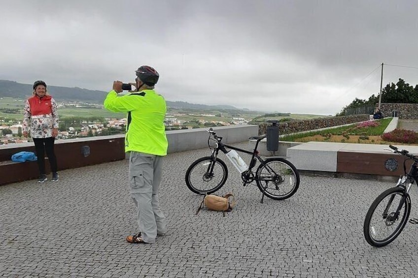 Praia da Vitória E-bike Guided Tour with pick-up and drop-off