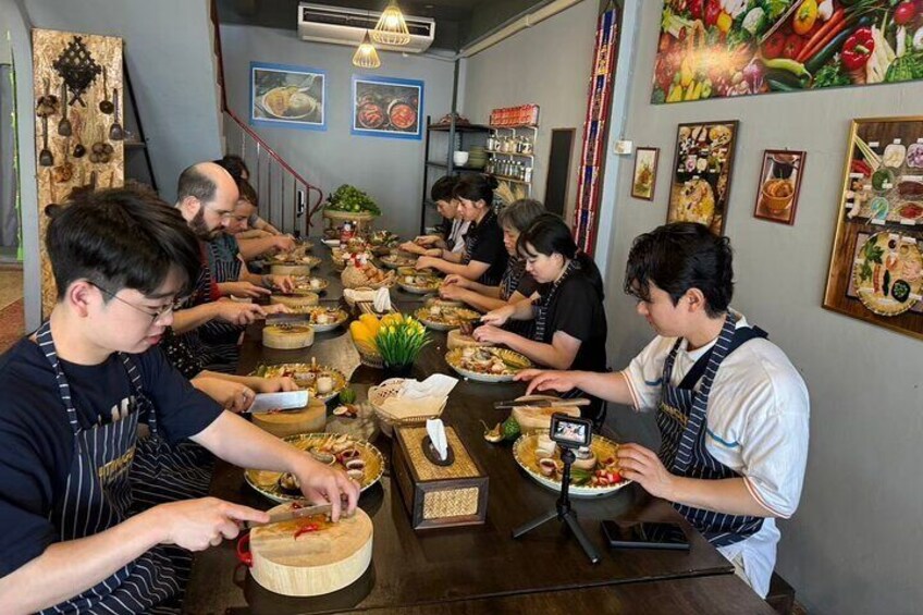 Tingly Thai cooking school