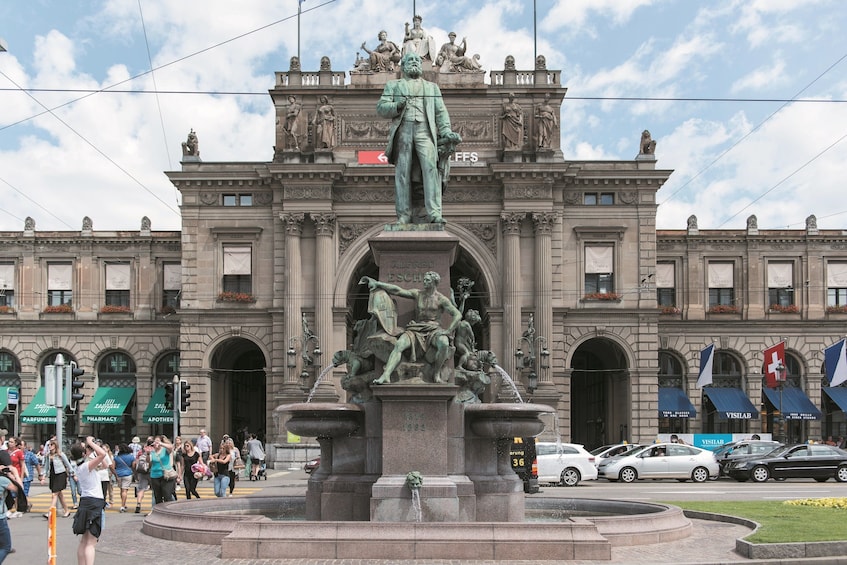 Zurich & Surroundings tour by Coach, Cable Car and Ferry