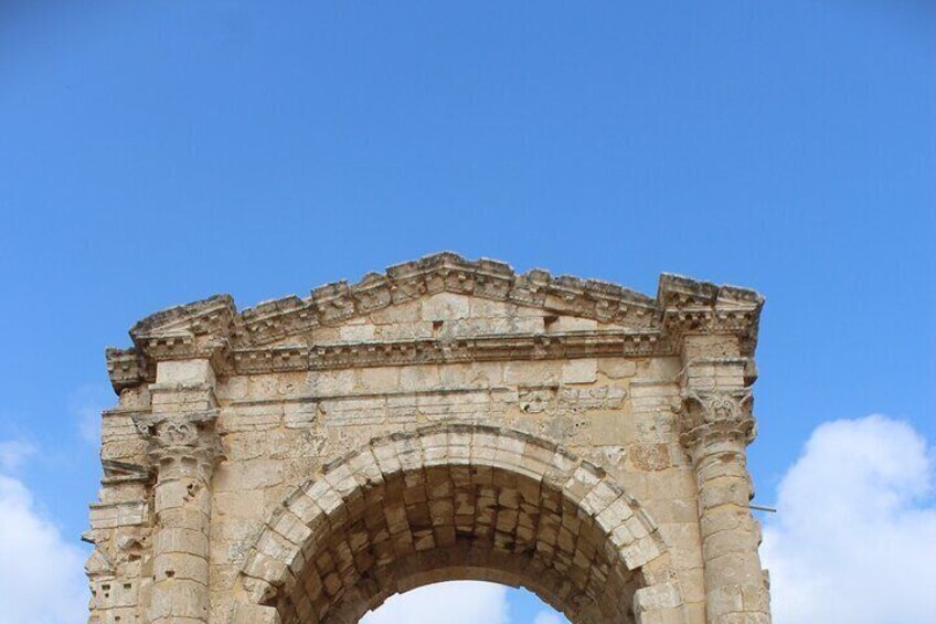 Lebanon Sightseeing guided tour to Tyre,Sidon & Maghdouche - private guide tour