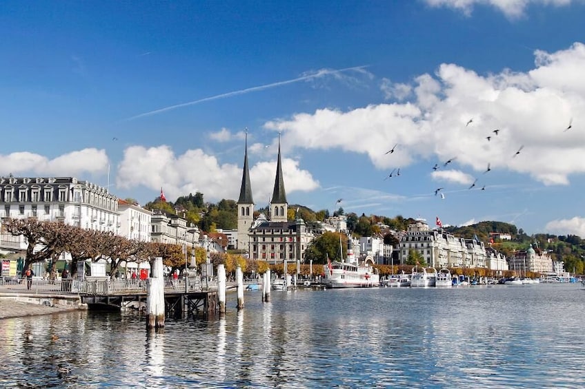 Lucerne Day Trip with Yacht Cruise