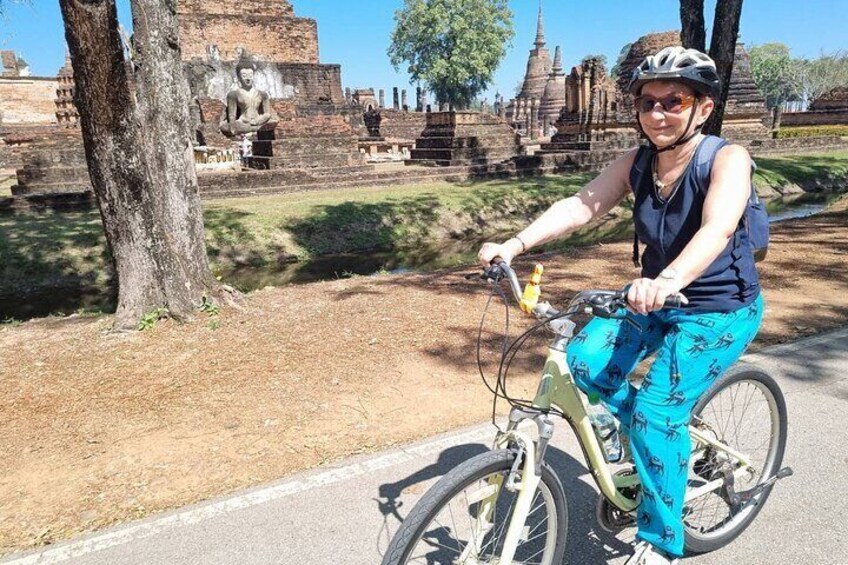 Full Day Sukhothai Historical Park Tour