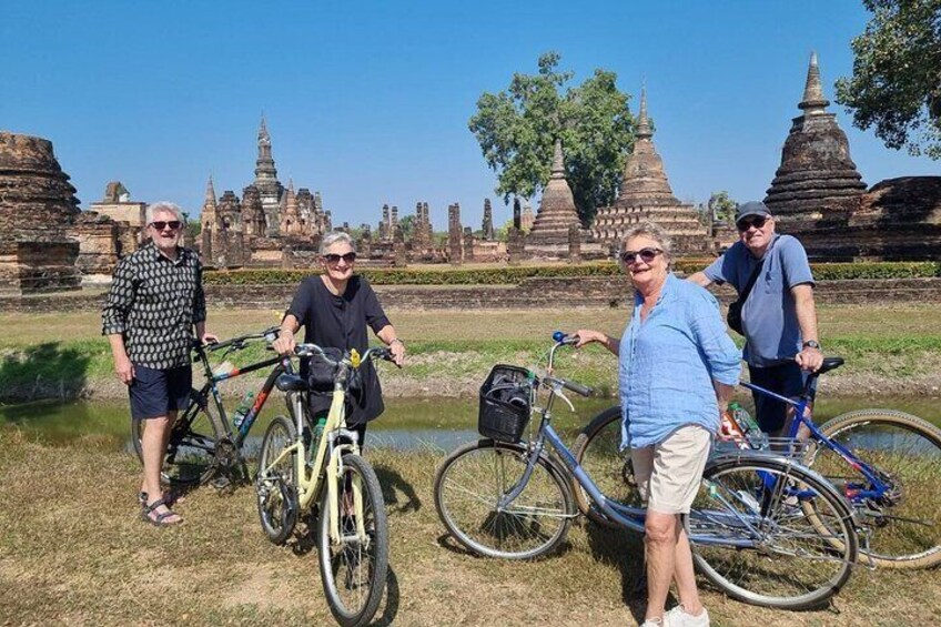 Full Day Sukhothai Historical Park Tour