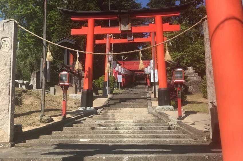 Show item 2 of 12. Japanese traditional craft "stand pile burning experience" and sightseeing in Tamba Teiyama (Shukura tour, castle, castle town)