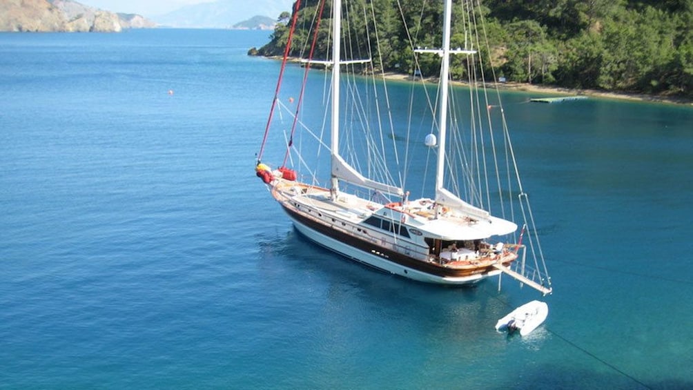 A boat anchored off the coast of Kemer