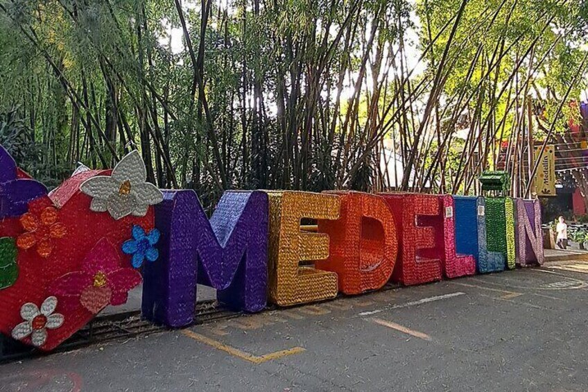 Poblado walking tour