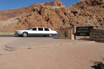 5-Day Utah Mighty 5 National Parks Limousine Tour from Salt Lake City