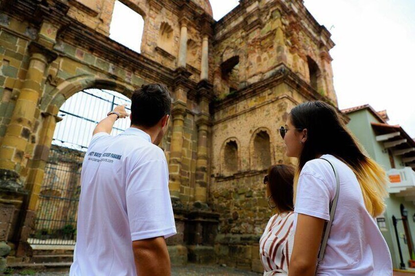 Legends of Casco Viejo Tour: Uncover Hidden Gems