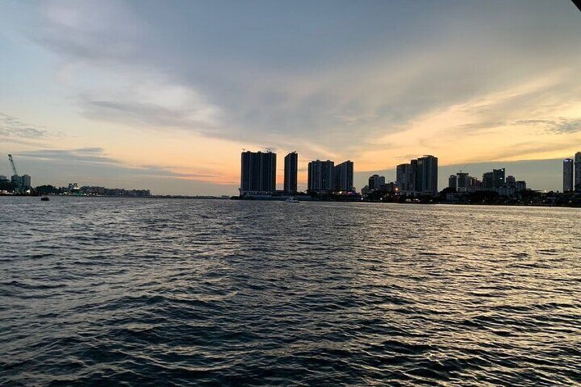 Brooklyn Cruise at Senibong Cove