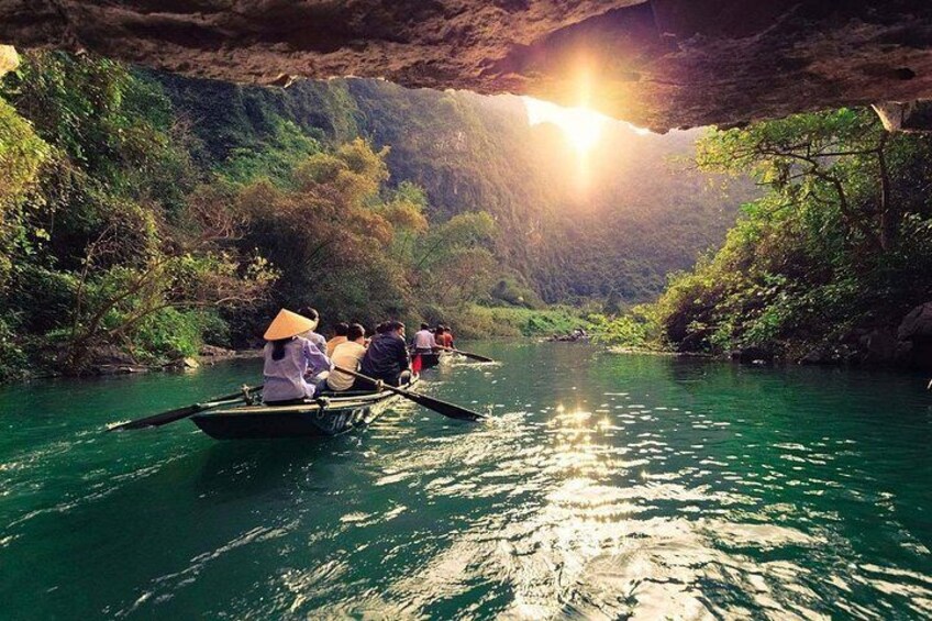 Trang An Boating – Mua Cave – Tuyet Tinh Coc – Hoa Lu Ancient Capital & Bai Dinh|