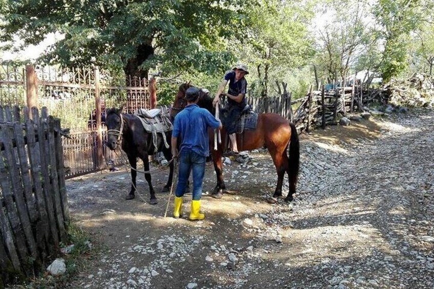 Tour to Canyons and caves from Kutaisi