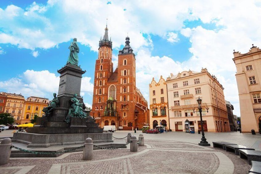 Krakow: Private City Tour by golf cart/buggy