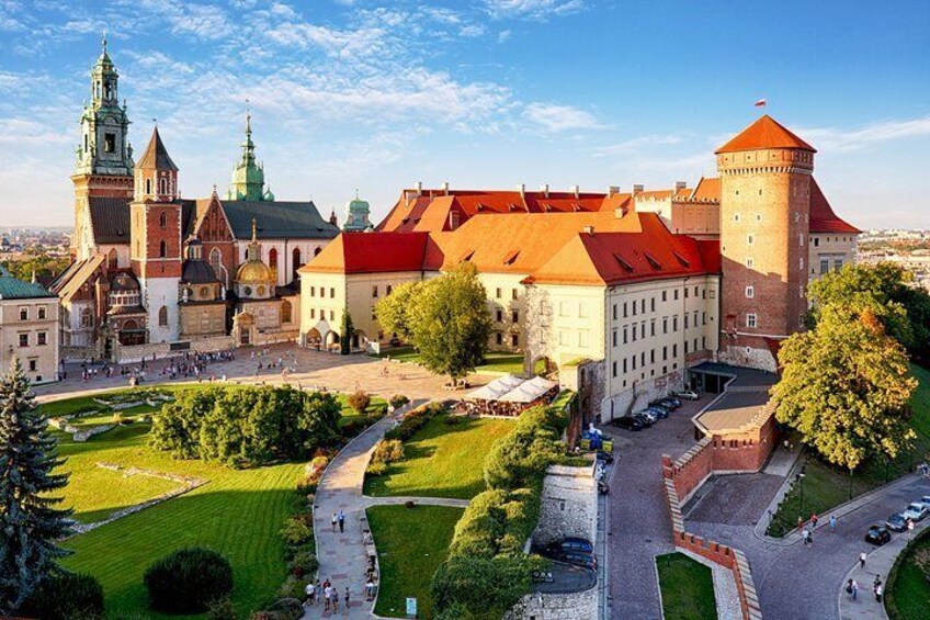 Krakow: Private City Tour by golf cart/buggy