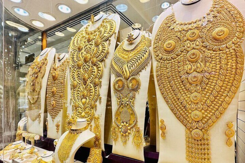 Dive into the 1001 Nights Old Dubai, Souks and Tasting