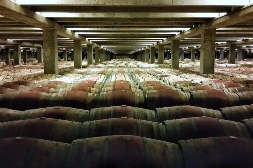 We can include visits / tastings in large wineries