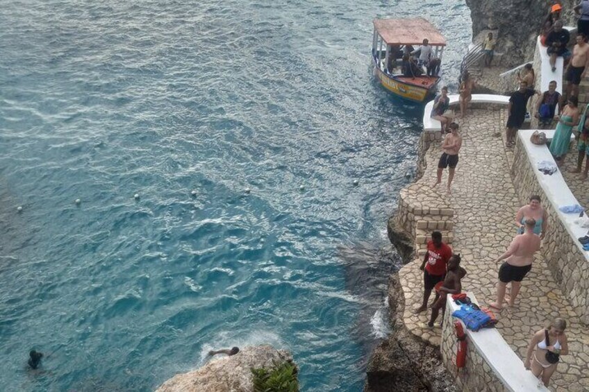 Blue Hole Mineral Spring and Rick's Cafe Sunset Private Tour