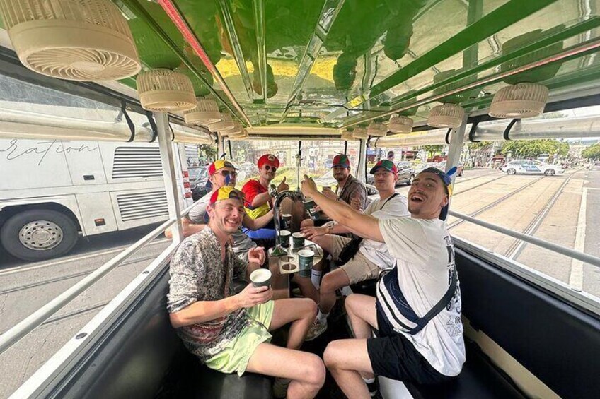BeerBus Budapest - Sightseeing PRIVATE Partytour