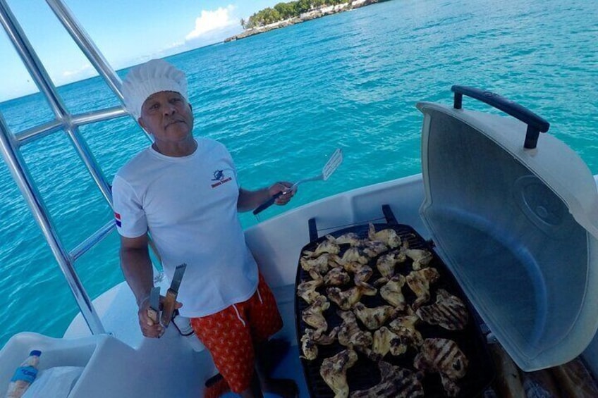 VIP Boat Ride & Snorkeling at Sosua Bay