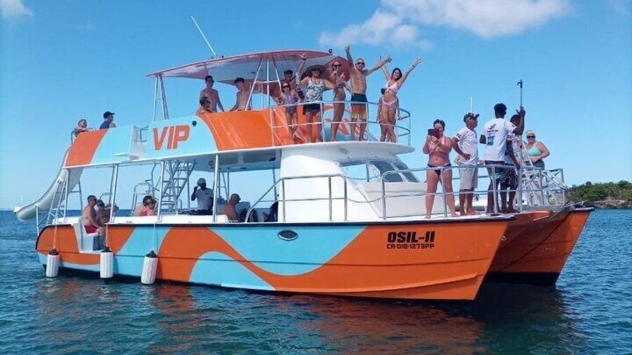 VIP Fascinating Boat Ride & Snorkeling at Sosua Bay