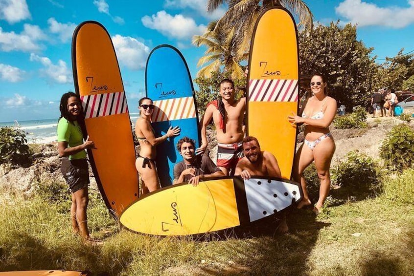 Come and learn to surf at the best surf spots in Guadeloupe.